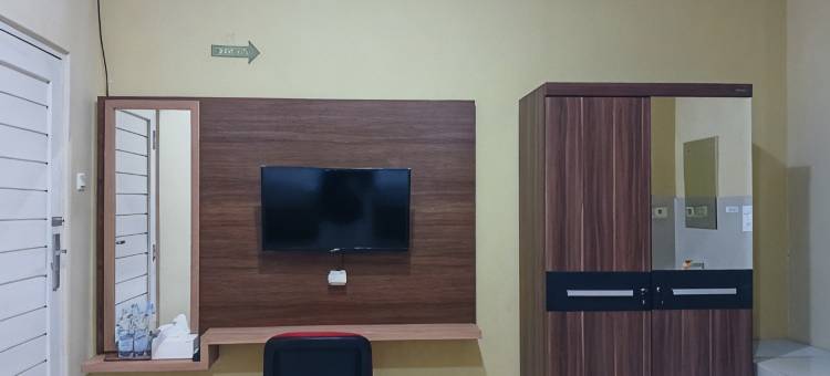 Super OYO 1506  Shabrina 2伊斯兰旅馆(Shabrina Homestay Syariah Terminal Tirtonadi Solo RedPartner)图片
