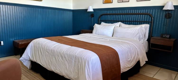 巴杰特霍斯特东端里弗黑德酒店(Budget Host East End Hotel in Riverhead)图片