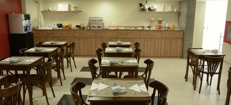 杜克卡​​西亚斯勃朗峰套房酒店(Mont Blanc Suites Duque de Caxias)图片