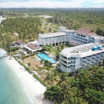 勿里洞桑提卡首选海滩度假酒店(Hotel Santika Premiere Beach Resort Belitung)图片