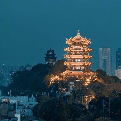 黄鹤楼+武当山风景区+神农架风景区+三峡大坝旅游区+恩施大峡谷13日12晚跟团游