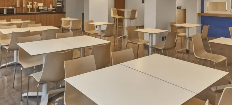 塞拉亚加莱里亚斯万豪城市快捷酒店(City Express by Marriott Celaya Galerias)图片