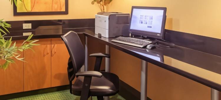 坎图万枫套房酒店(Fairfield Inn & Suites Canton)图片