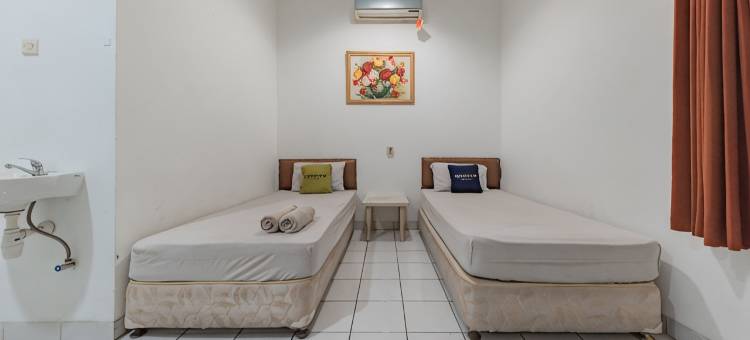 RedDoorz @ Hotel Pondok Kurnia Near Buah Batu Bandung图片