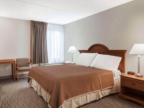 小瀑布罗德威酒店