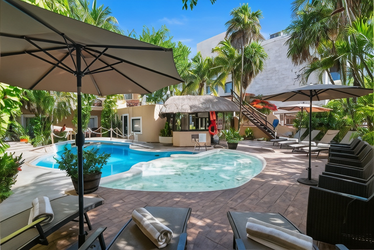 Hotel Riviera Del Sol Over view