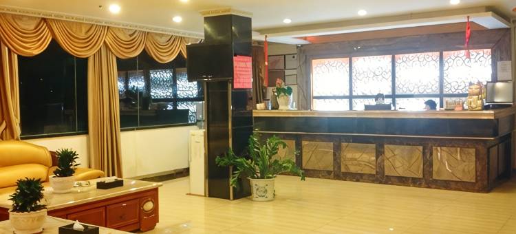东桦酒店(广州白云机场竹料地铁站店)图片