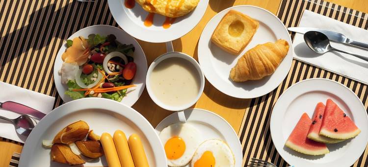 普吉岛之旅酒店(Tour De Phuket Hotel)图片