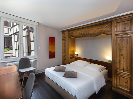 快乐文化帝罗若普酒店