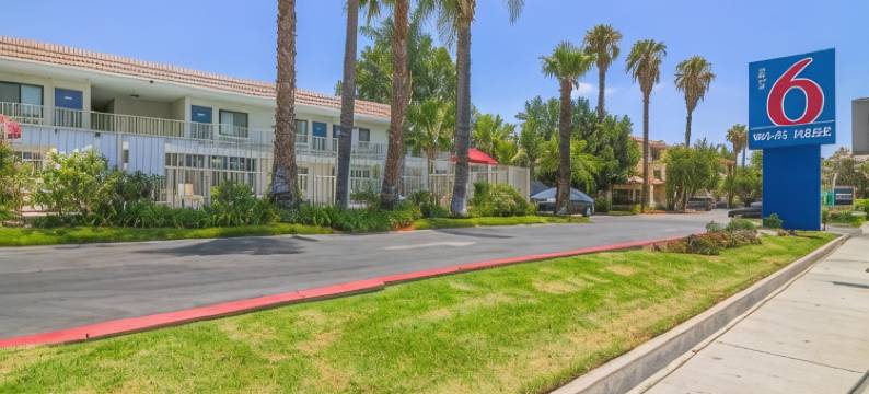 西米谷6号汽车旅馆(Motel 6 Simi Valley, CA)图片
