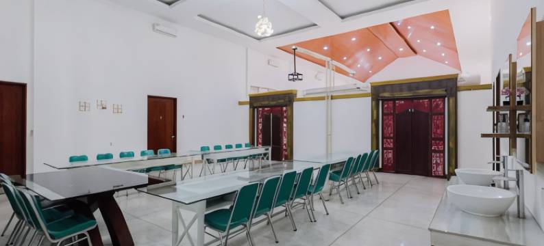 瑞德多兹精品酒店@甘达里亚雅加卡萨(RedDoorz Premium Near Stasiun Lenteng Agung)图片