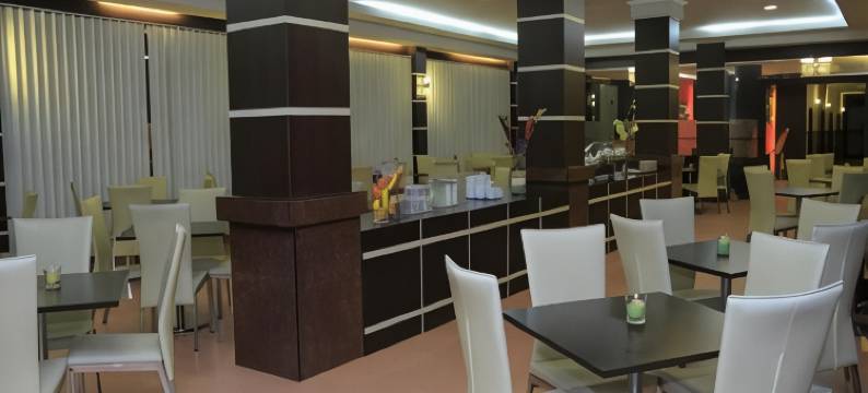 肯达里萨拉赛利亚酒店(Zahra Syariah Hotel Kendari)图片