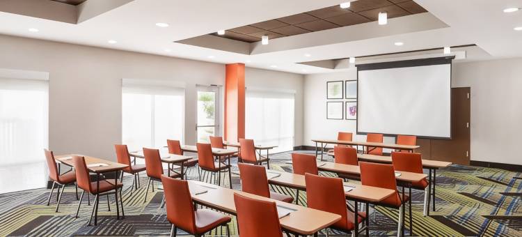 智选假日套房酒店春山(Holiday Inn Express & Suites Spring Hill)图片