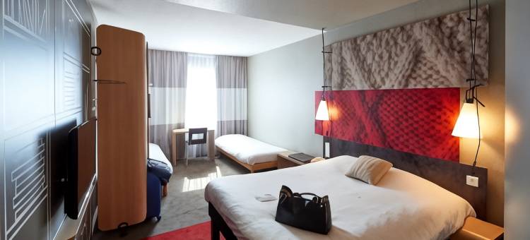 宜必思绍莱酒店(Ibis Cholet)图片