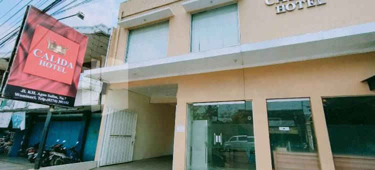 卡利达米特拉红门酒店-靠近沃诺萨里阿伦阿伦(Calida Hotel Mitra RedDoorz Near Alun Alun Wonosari)图片