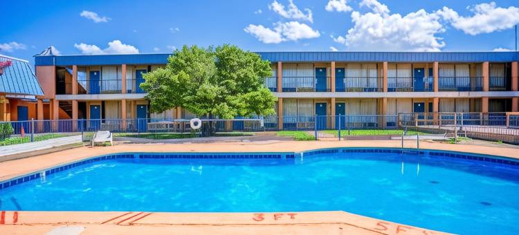 劳顿骑士旅馆(Castle Inn & Suites by OYO Lawton)图片