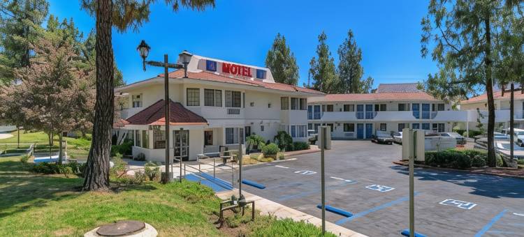 洛杉矶6号汽车旅馆 - 圣迪马斯(Motel 6 San Dimas, CA - Los Angeles)图片