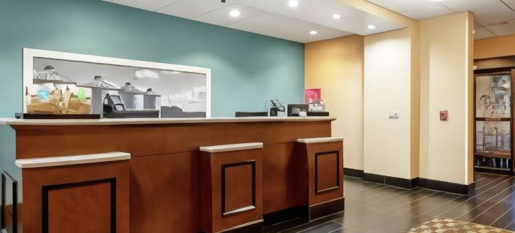 希尔顿欢朋酒店-派恩格罗夫(Hampton Inn Pine Grove)图片