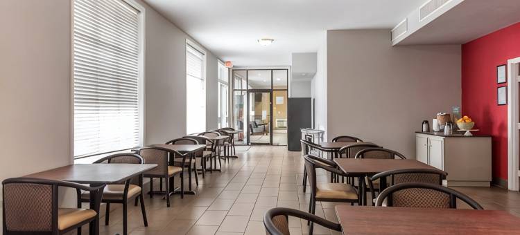 钱德勒I-10美吟酒店(Baymont by Wyndham Chandler I-10)图片
