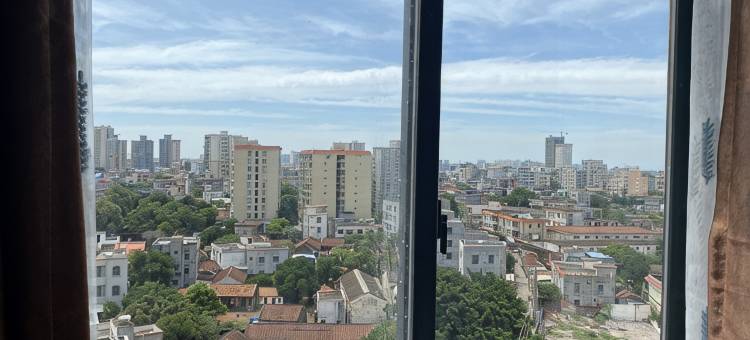 徐闻柏林酒店(贵生公园店)图片