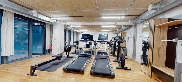 Room 1004 in a premium residence- Sport/laundry图片
