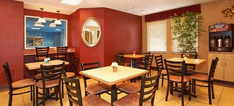 西北俄克拉何马城舒眠套房酒店(Sleep Inn & Suites Oklahoma City Northwest)图片