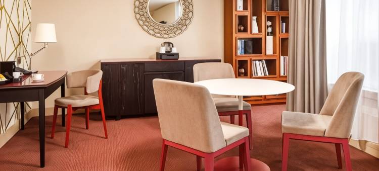 卡迪夫荷兰之家酒店By Sunday(Holland House Hotel Cardiff By Sunday)图片