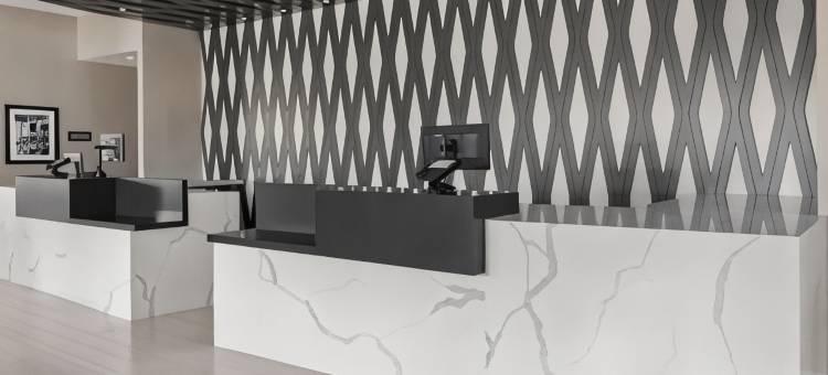 位于地铁中心中庭的纽约布朗克斯 Residence Inn 酒店(Residence Inn New York the Bronx at Metro Center Atrium)图片