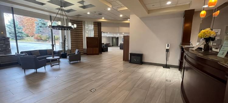 克里夫兰独立村华美达酒店(Ramada by Wyndham Cleveland Independence)图片