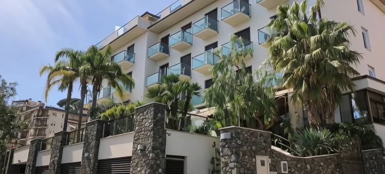 阿里斯顿酒店(Hotel Ariston & Apartments)图片