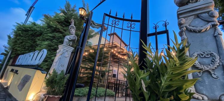 卡斯特罗度假村(The Castello Resort)图片