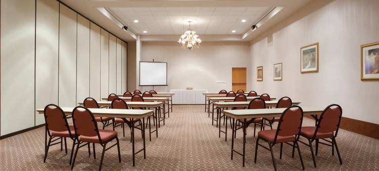 贝伦温德姆呗盟酒店(Baymont by Wyndham Belen NM)图片