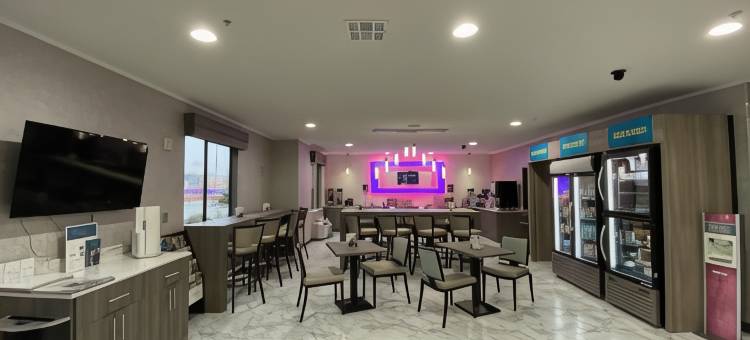 萨尔法-查尔斯湖克拉丽奥波因特酒店(Clarion Pointe Sulphur - Lake Charles)图片