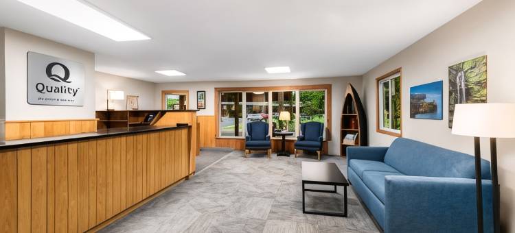 品质酒店及套房，穆尼辛(Quality Inn & Suites Munising)图片