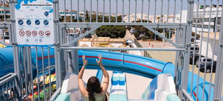 贝斯特热带绿洲酒店(Hotel Best Oasis Tropical)图片