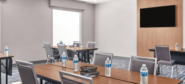 华盛顿州贝灵厄姆机场欢朋套房酒店(Hampton Inn by Hilton Bellingham Airport)图片