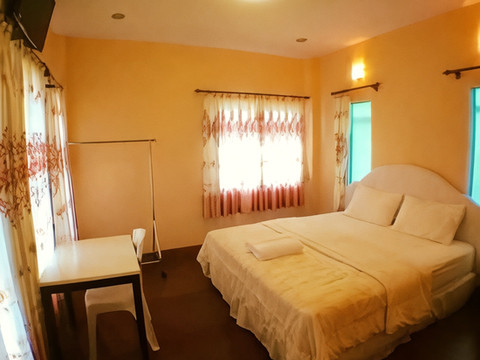 Khun Pui Pool and Villa