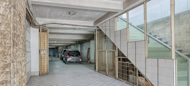 红多兹Plus酒店-近雅加达哥打车站(RedDoorz Plus Near Jakarta Kota Station)图片