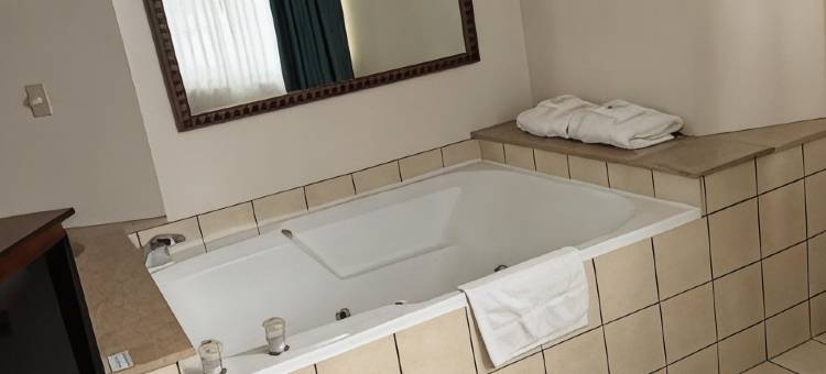 品质酒店及套房(Quality Inn & Suites Black River Falls I-94)图片