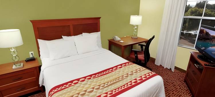 森尼维耳山景城万豪TownePlace酒店(TownePlace Suites Sunnyvale Silicon Valley)图片