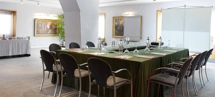 雅典娜山谷公寓式酒店(Aparthotel Atenea Valles)图片