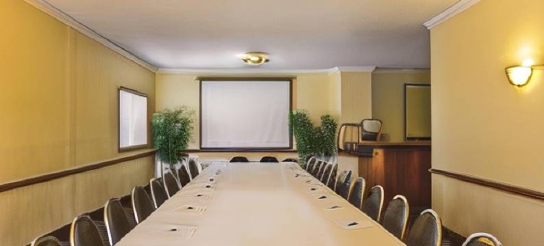 特哈查比温德姆呗盟酒店(Baymont by Wyndham Tehachapi)图片