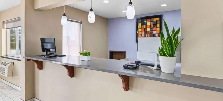 奥马哈康瑟尔布拉夫斯速8酒店(Super 8 by Wyndham Council Bluffs IA Omaha NE Area)图片