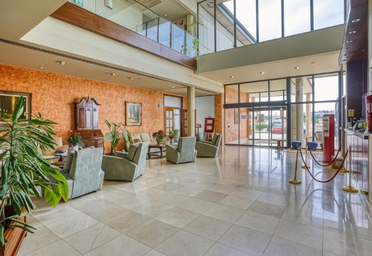 Hotel Villa de AlmazanHotel Overview