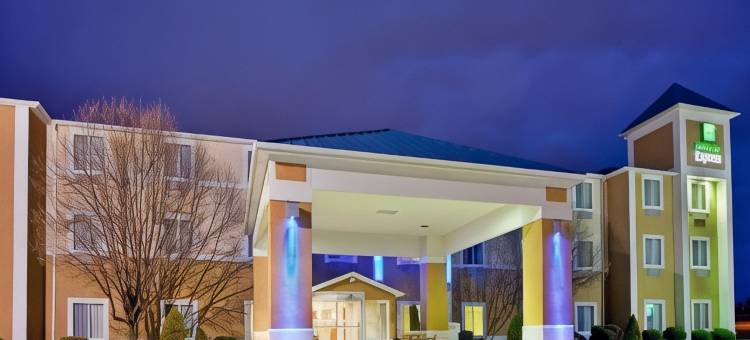 克斯维尔大学区温德姆呗盟酒店(Baymont by Wyndham Kirksville University Area)图片