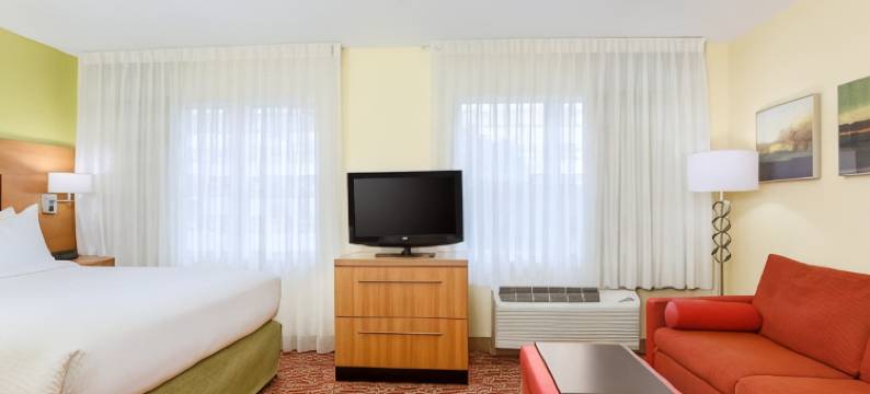 索内斯塔简套房休斯顿布鲁克霍洛(Sonesta Simply Suites Houston Brookhollow)图片