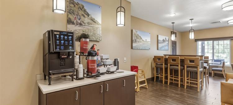 河滨贝斯特韦斯特优质套房酒店(Best Western Plus Riverfront Hotel and Suites)图片