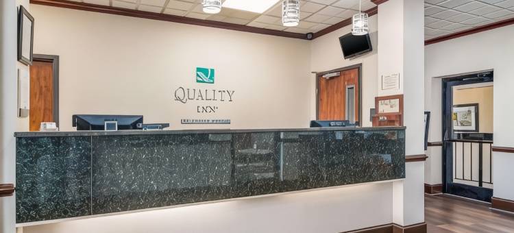 萨沃尼I-85凯艺酒店(Quality Inn Suwanee I-85)图片