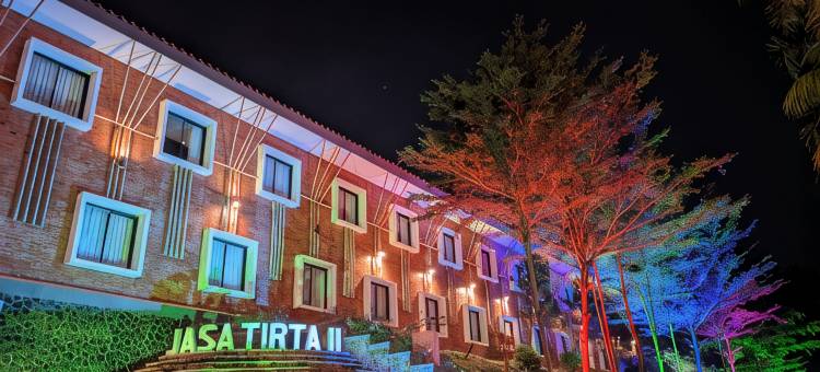 贾蒂卢尔山谷度假村(Jatiluhur Valley Resort)图片