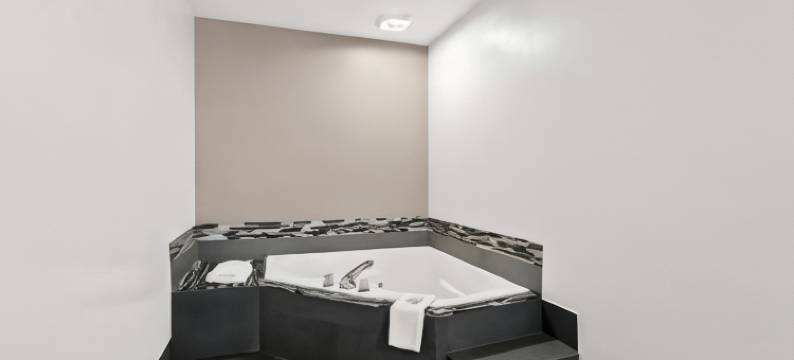 比洛克西 - 海洋泉品质酒店及套房(Quality Inn & Suites Biloxi - Ocean Springs)图片